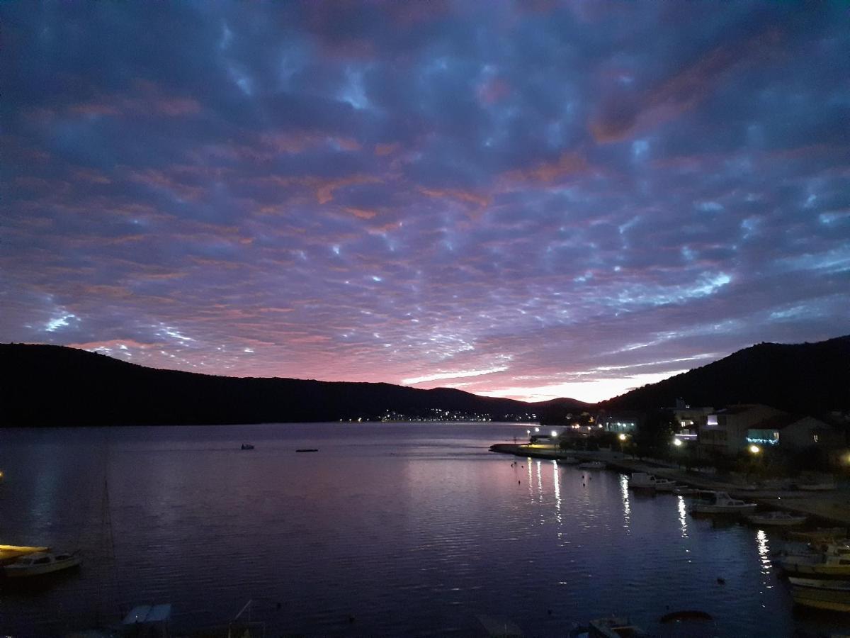 Sea View Apartment Sunrise Poljica & Blue Lagoon Rent A Boat Buitenkant foto