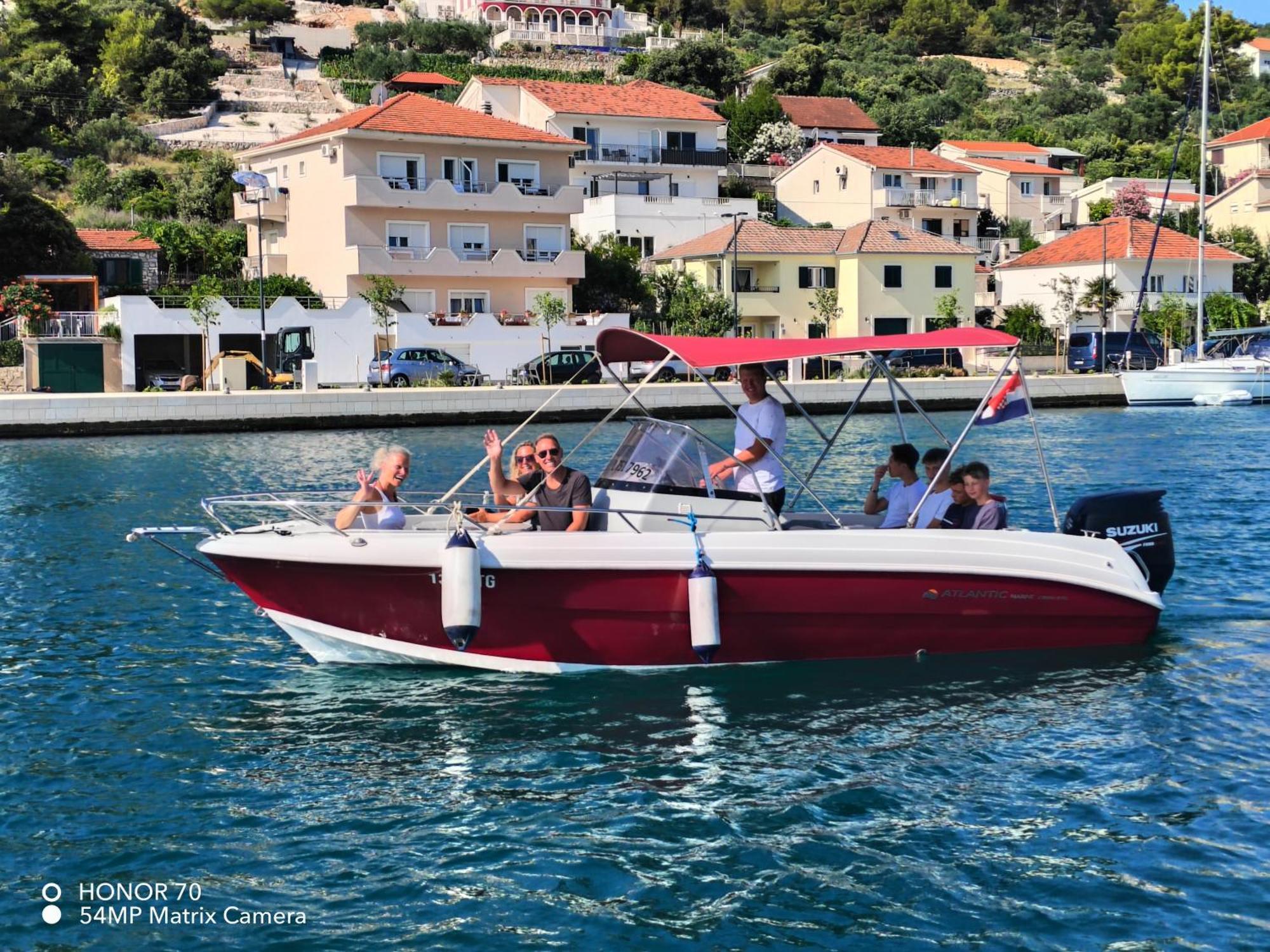 Sea View Apartment Sunrise Poljica & Blue Lagoon Rent A Boat Buitenkant foto